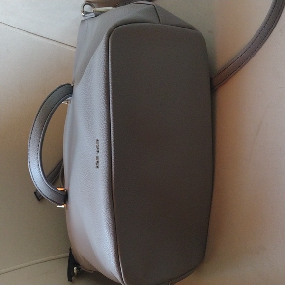 Handbag - Picture 5 of 7